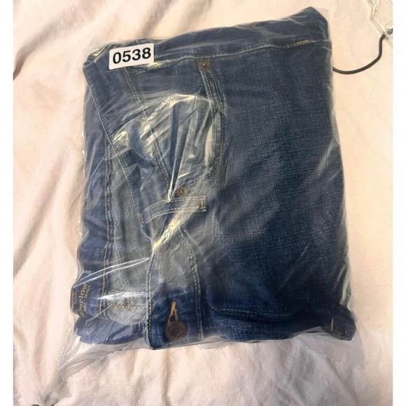 Levi’s 524 Super Low Rise Jeans – Size 17 (Juniors) #0538 - Picture 9 of 9